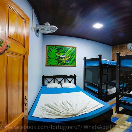 Hostel Tortuguero 7Backpackers Exterior photo