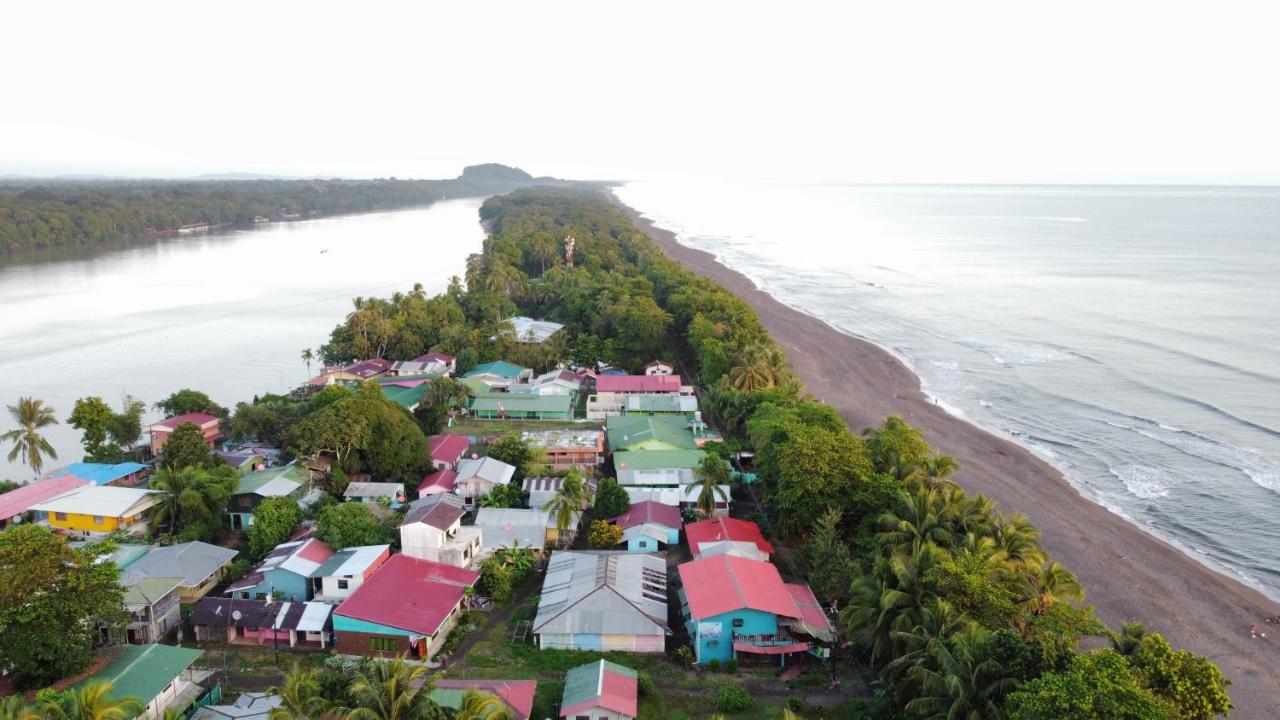 Hostel Tortuguero 7Backpackers Exterior photo